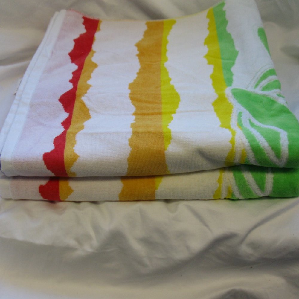 Loftex Youth Beach Towels, 2 pack, Unicorn Color, B11, NWT